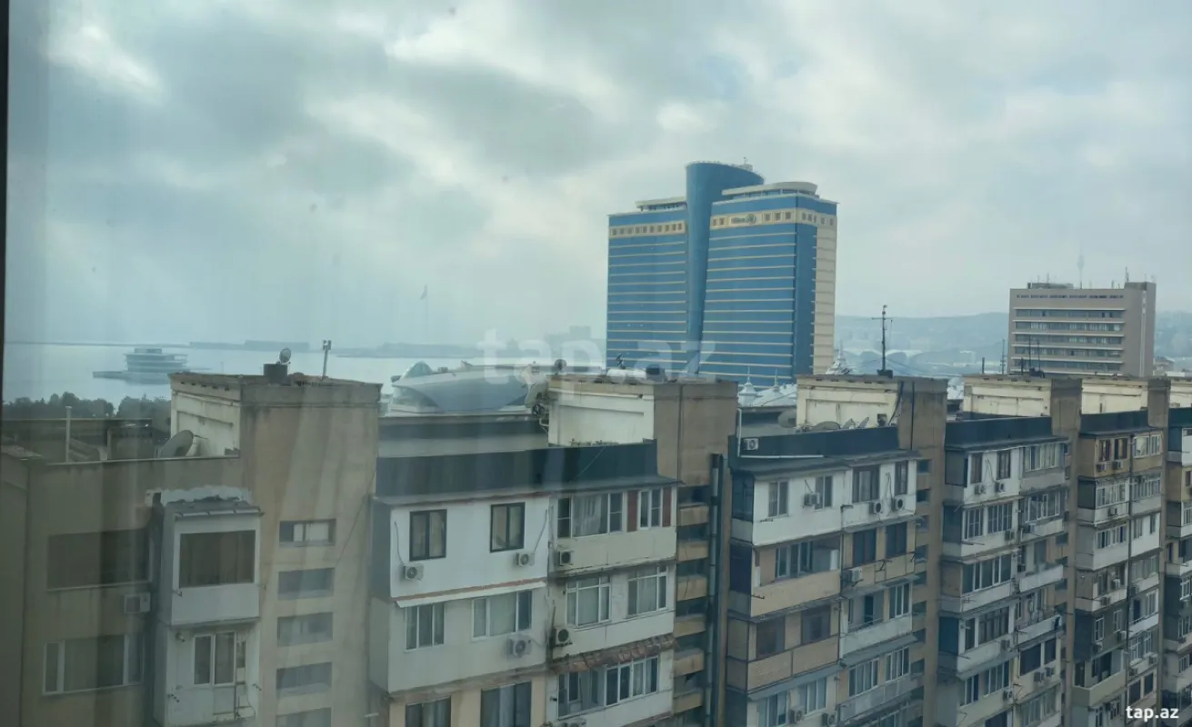 Kirayə verilir 3 otaqlı mənzil 120 m²