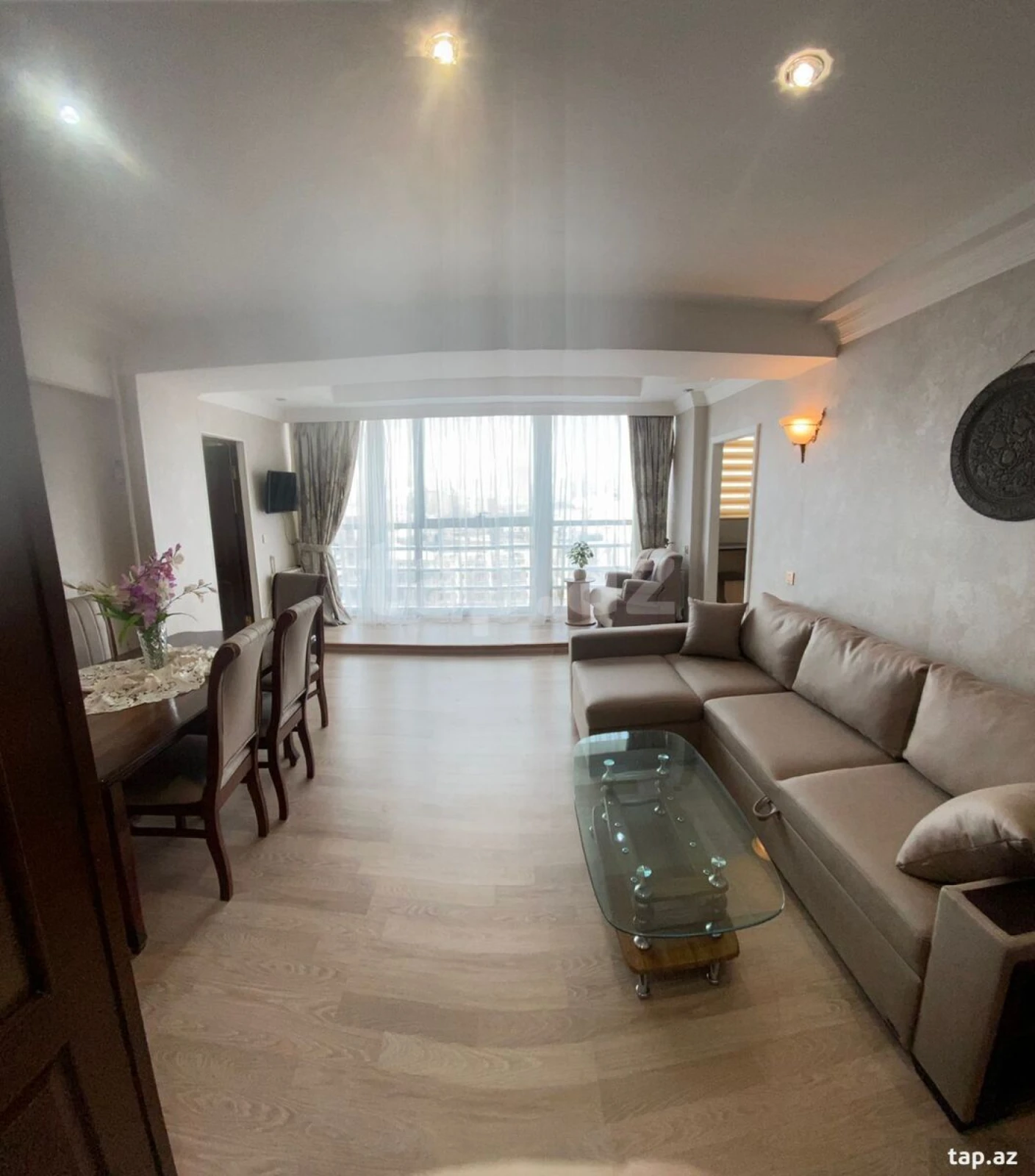 Kirayə verilir 3 otaqlı mənzil 120 m²