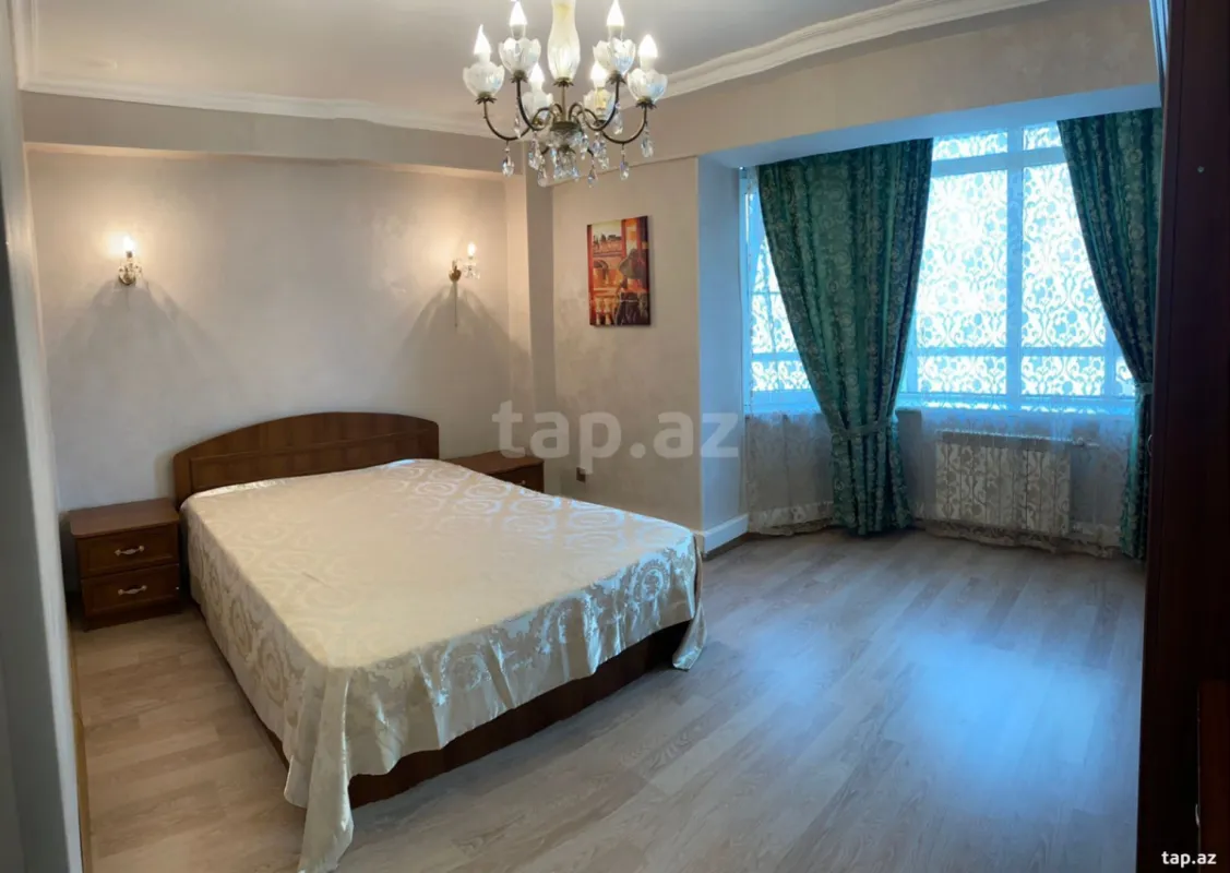 Kirayə verilir 3 otaqlı mənzil 120 m²