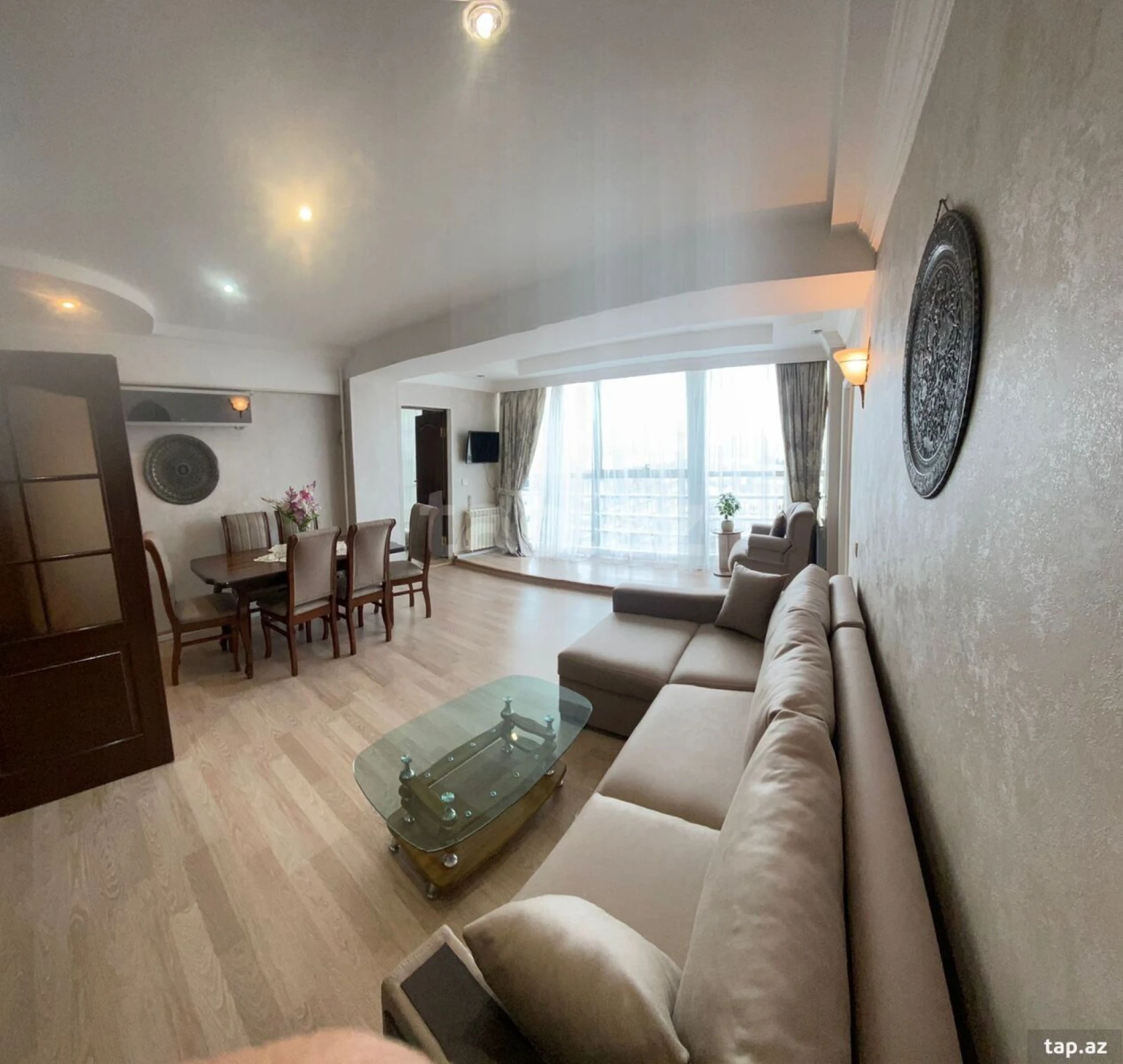 Kirayə verilir 3 otaqlı mənzil 120 m²