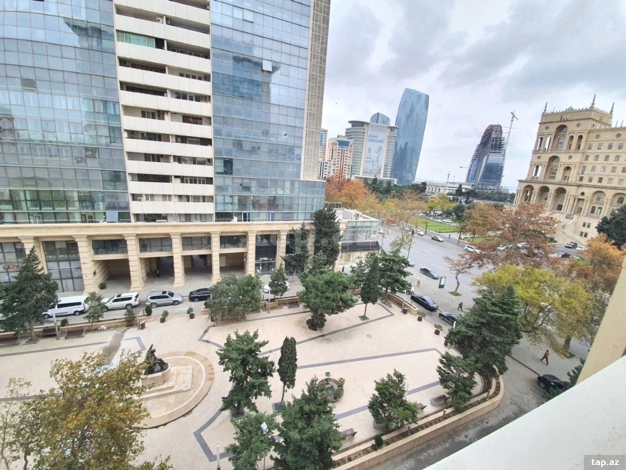 Kirayə verilir 3 otaqlı mənzil 120 m²