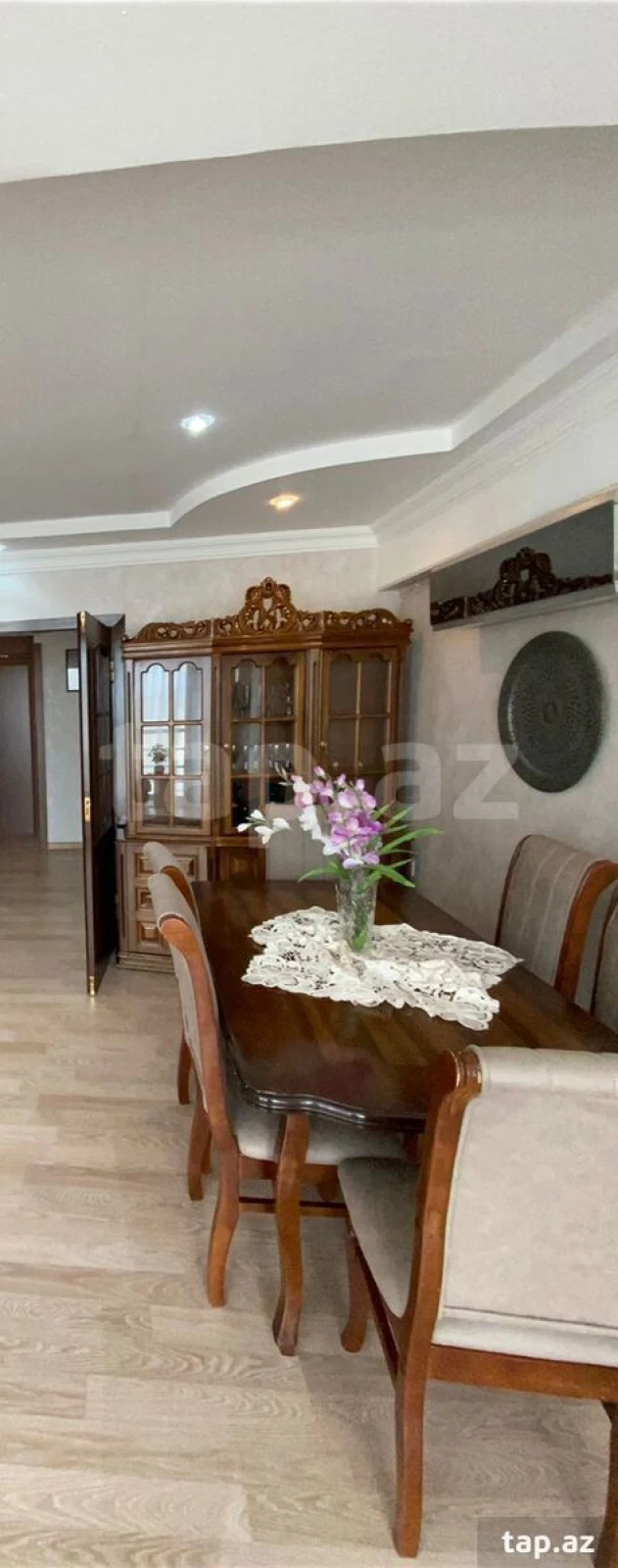 Kirayə verilir 3 otaqlı mənzil 120 m²