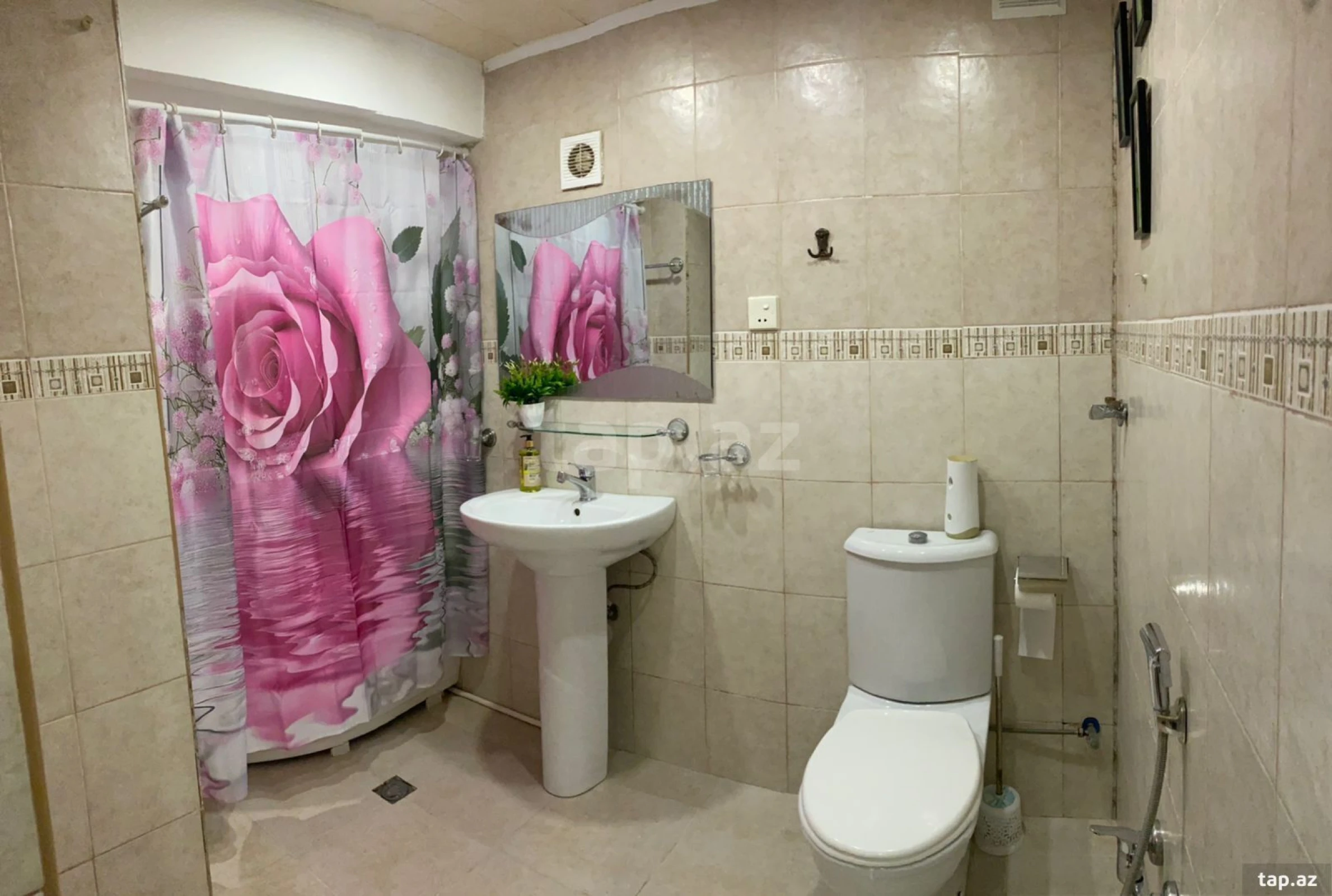 Kirayə verilir 3 otaqlı mənzil 120 m²