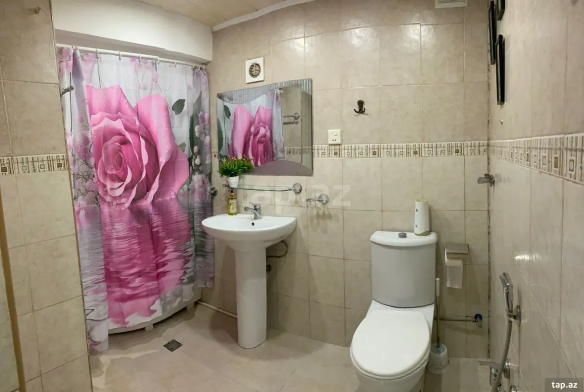 Kirayə verilir 3 otaqlı mənzil 120 m²