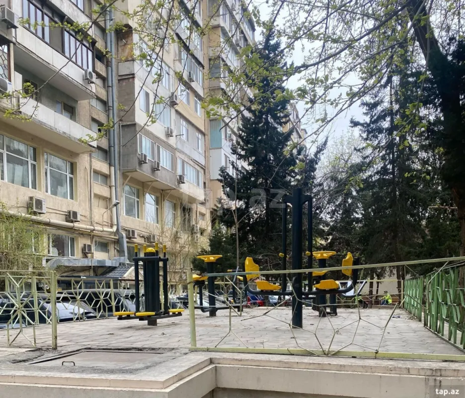Kirayə verilir 3 otaqlı mənzil 120 m²
