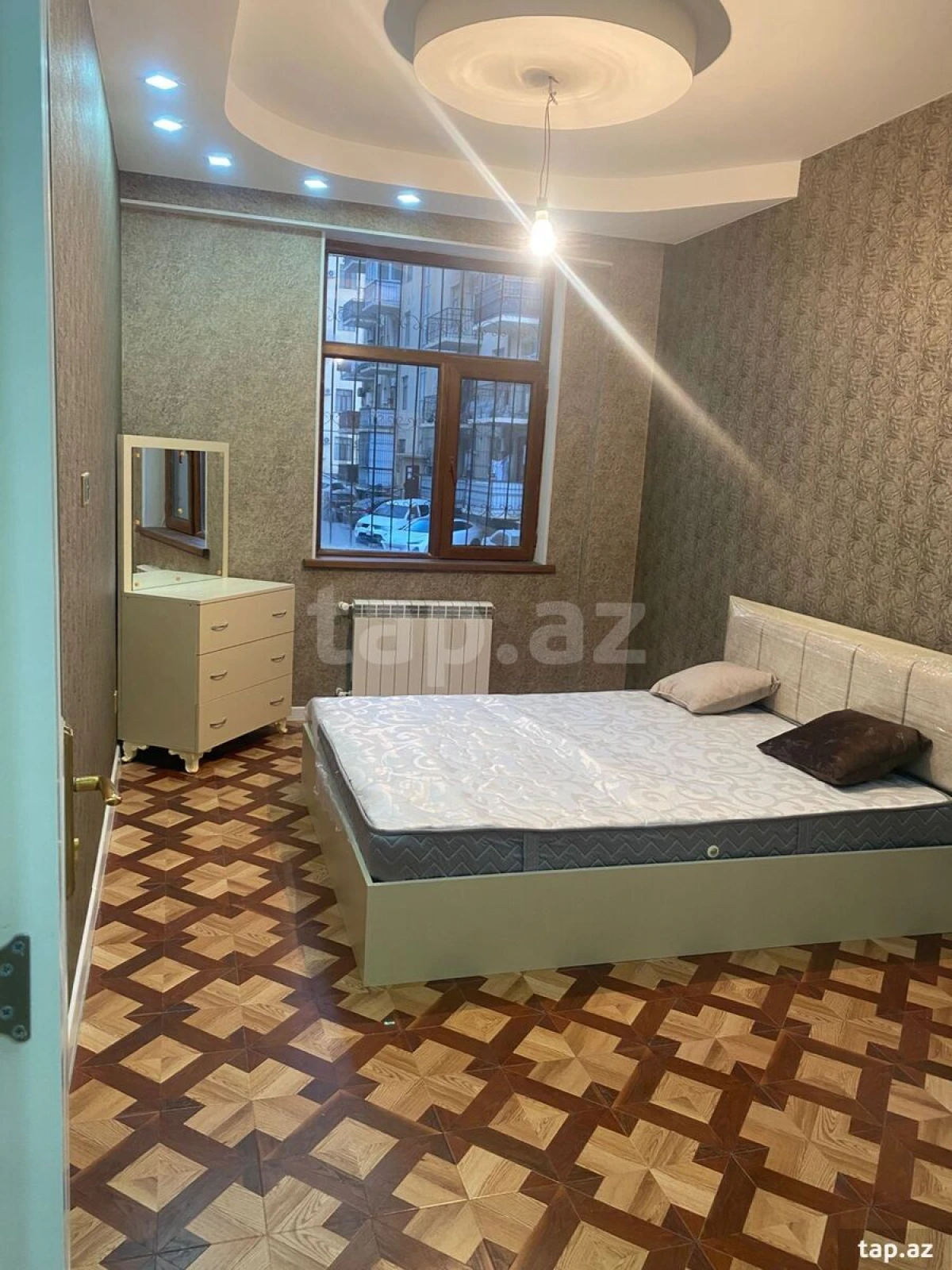 Kirayə verilir 3 otaqlı yeni tikili 100 m²