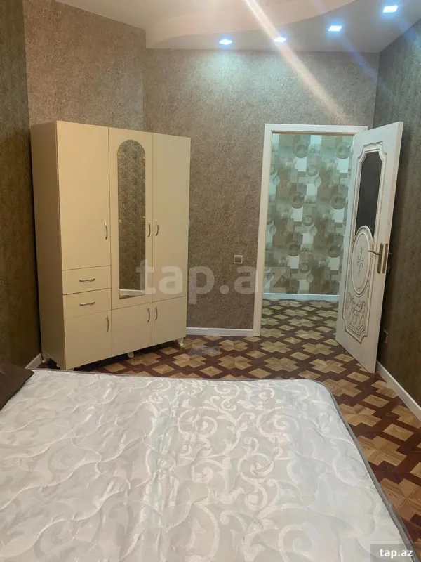 Kirayə verilir 3 otaqlı yeni tikili 100 m²