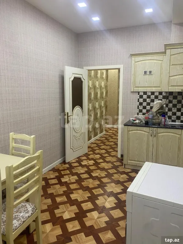 Kirayə verilir 3 otaqlı yeni tikili 100 m²