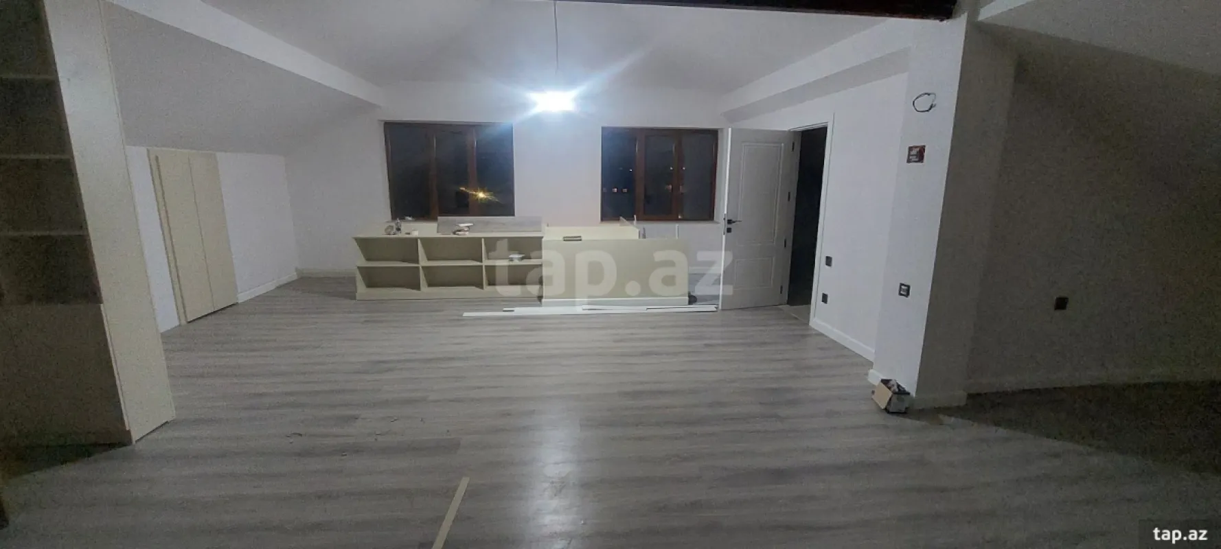 Satılır 5 otaqlı həyət evi