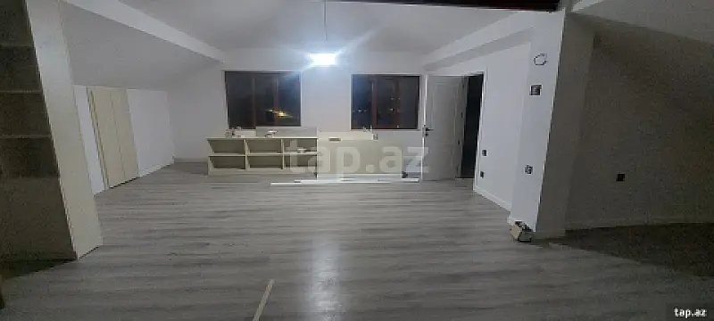 Satılır 5 otaqlı həyət evi