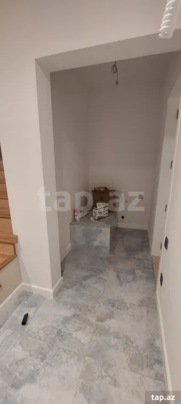 Satılır 5 otaqlı həyət evi