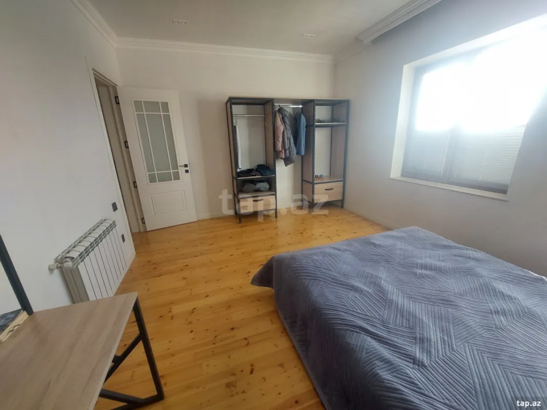 Satılır 5 otaqlı həyət evi