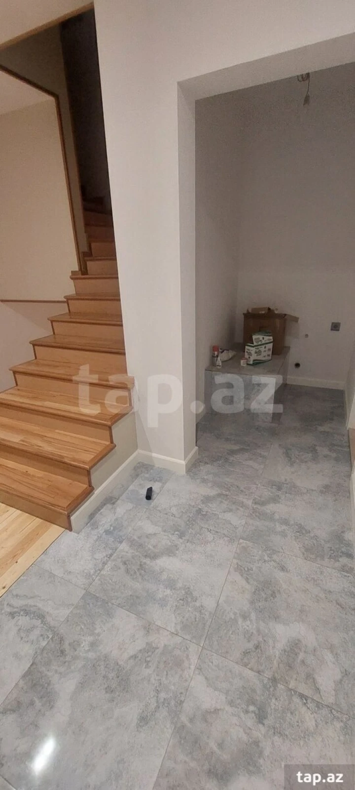 Satılır 5 otaqlı həyət evi