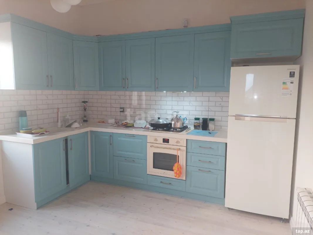 Satılır 5 otaqlı həyət evi