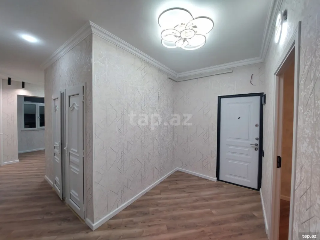 Satılır 3 otaqlı mənzil 88 m²