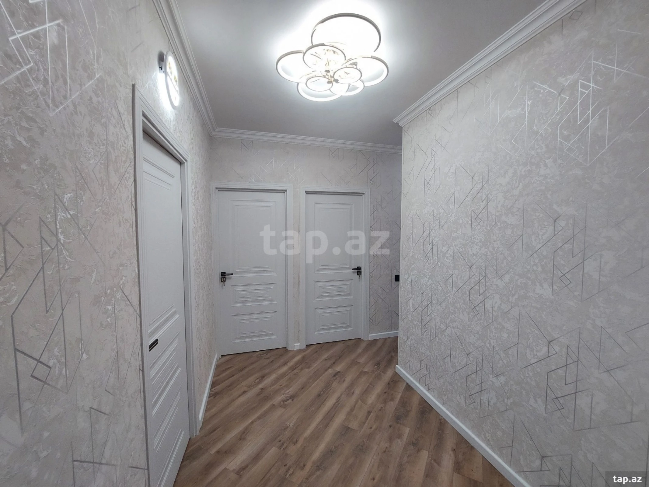 Satılır 3 otaqlı mənzil 88 m²