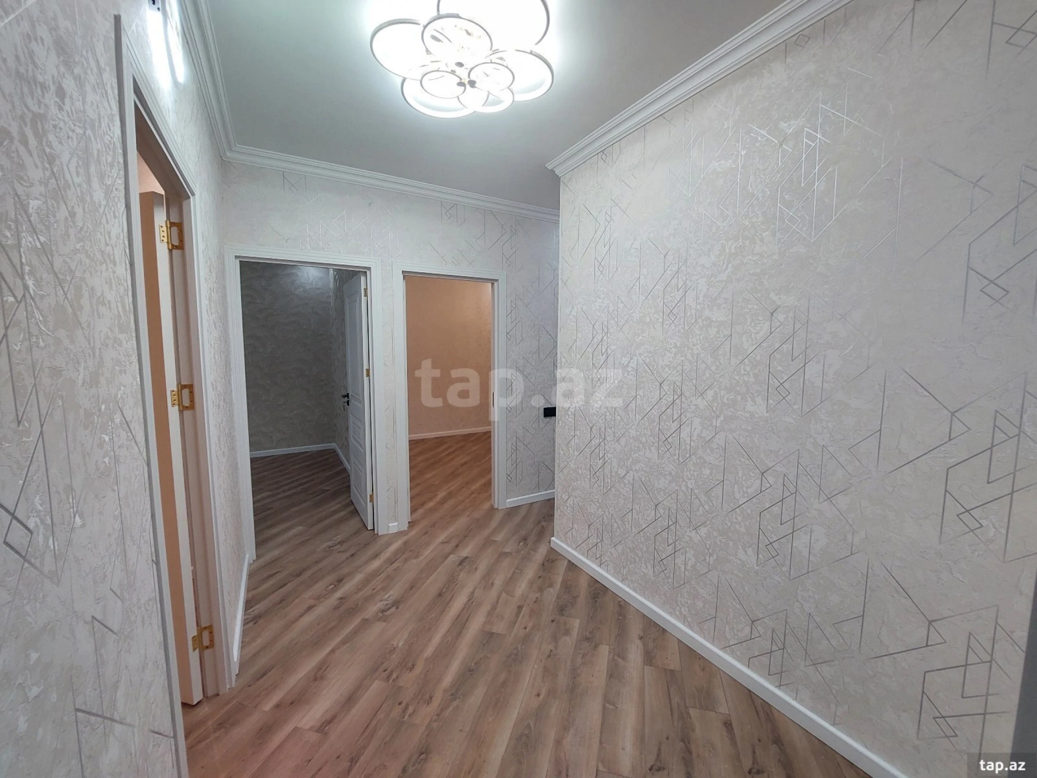 Satılır 3 otaqlı mənzil 88 m²