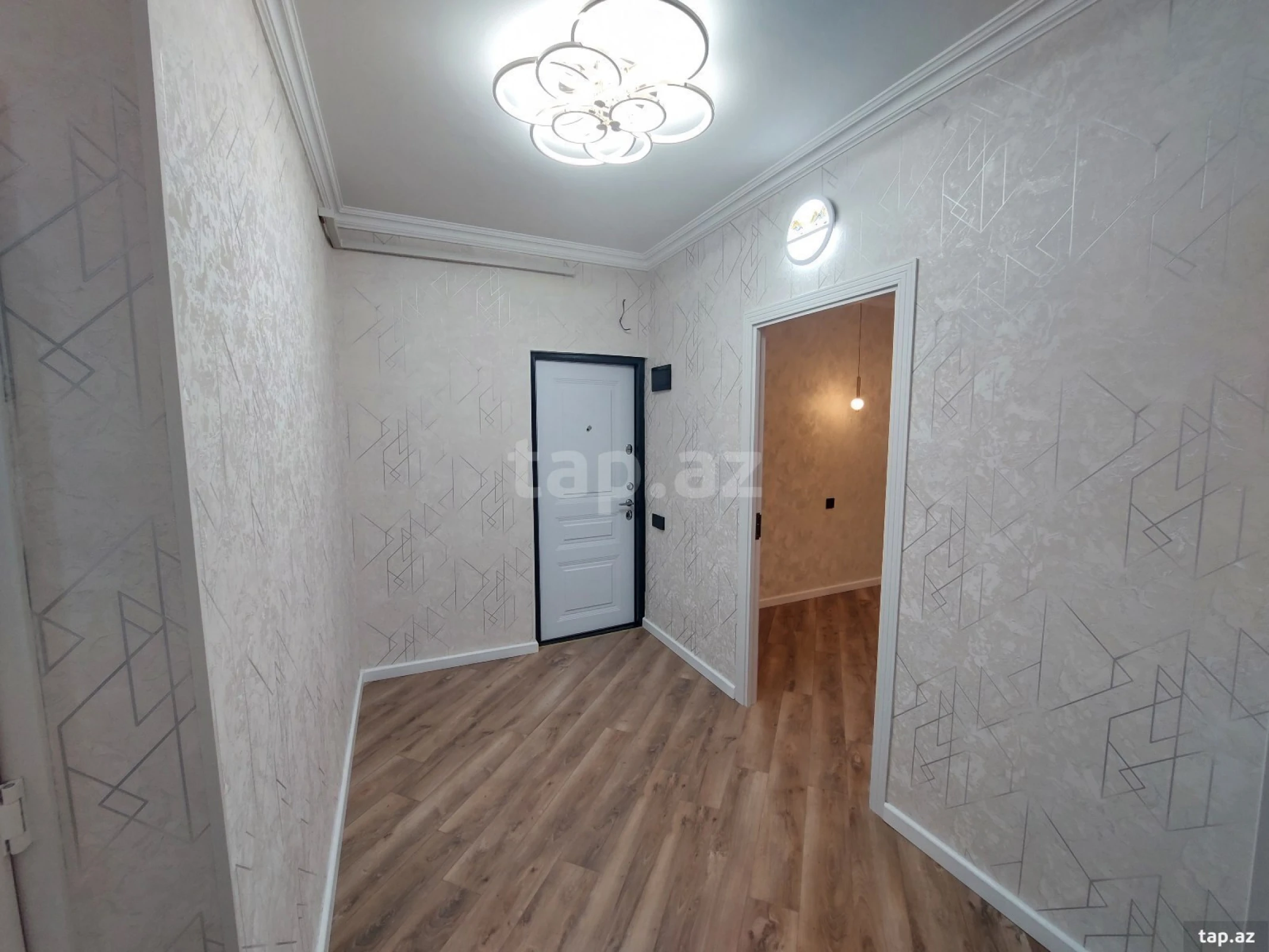 Satılır 3 otaqlı mənzil 88 m²