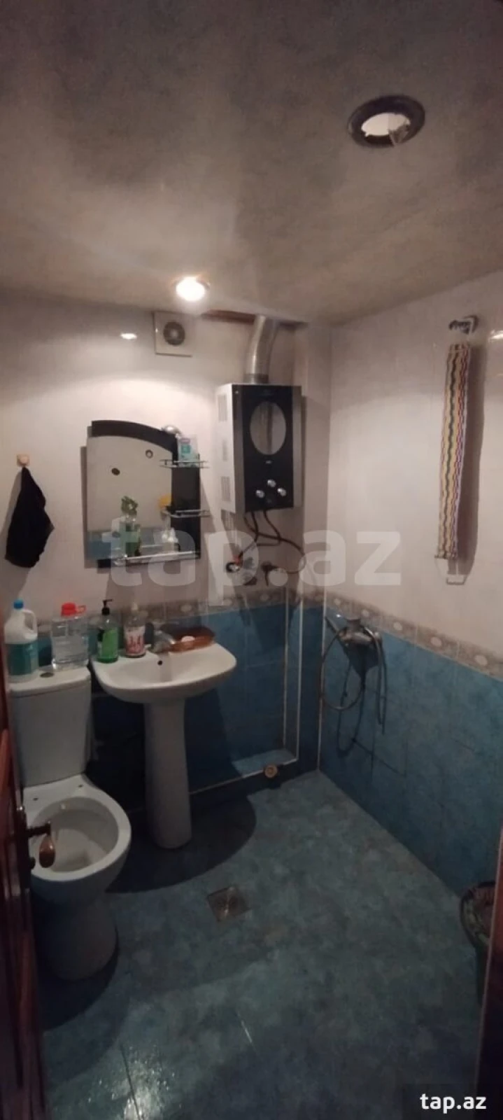 Satılır 3 otaqlı həyət evi
