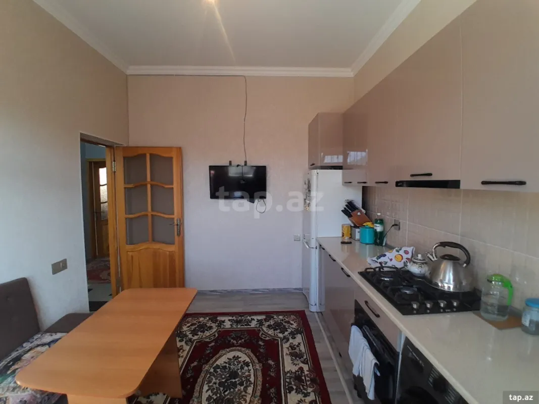 Satılır 3 otaqlı həyət evi