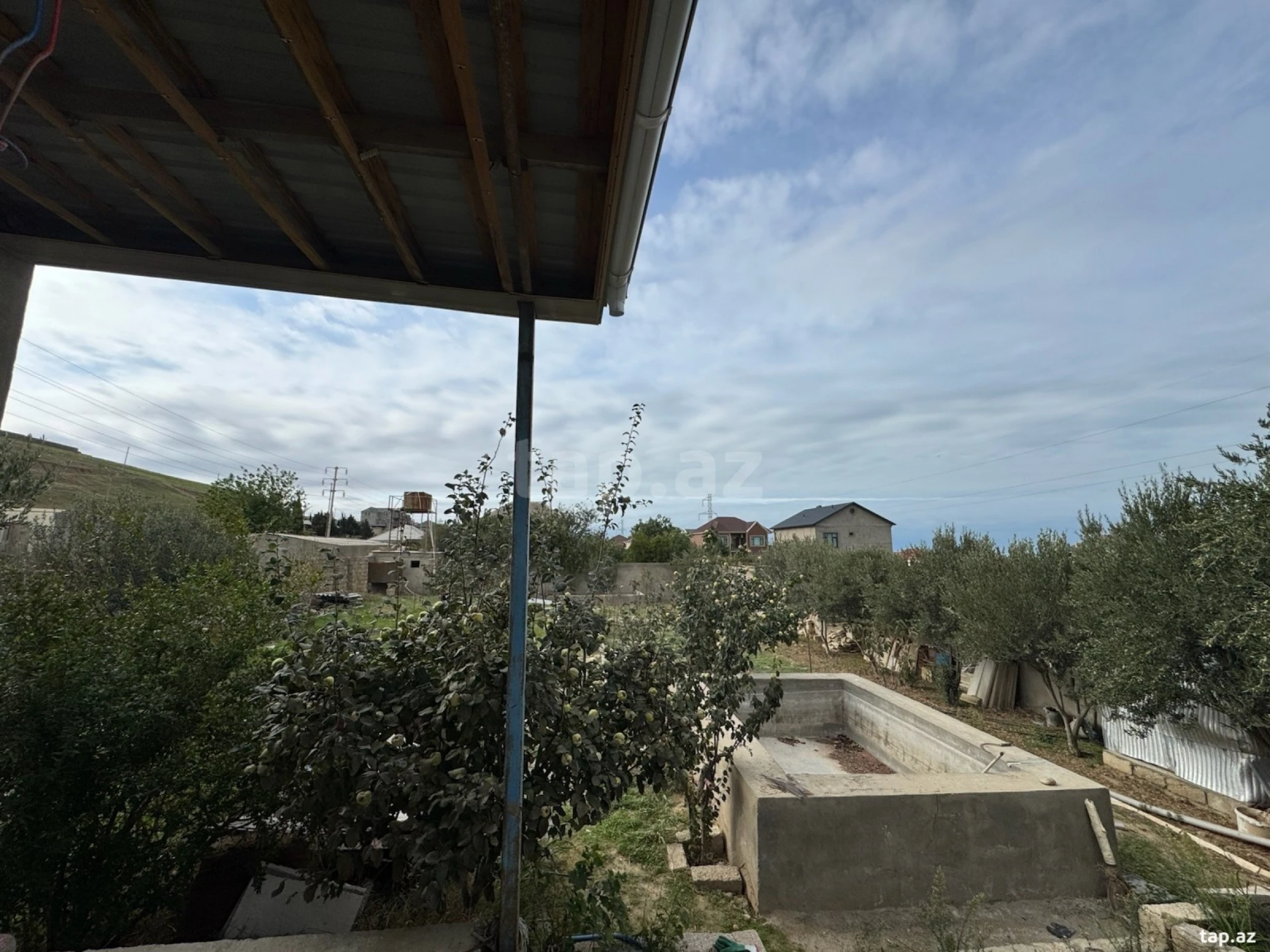 Satılır 2 otaqlı həyət evi