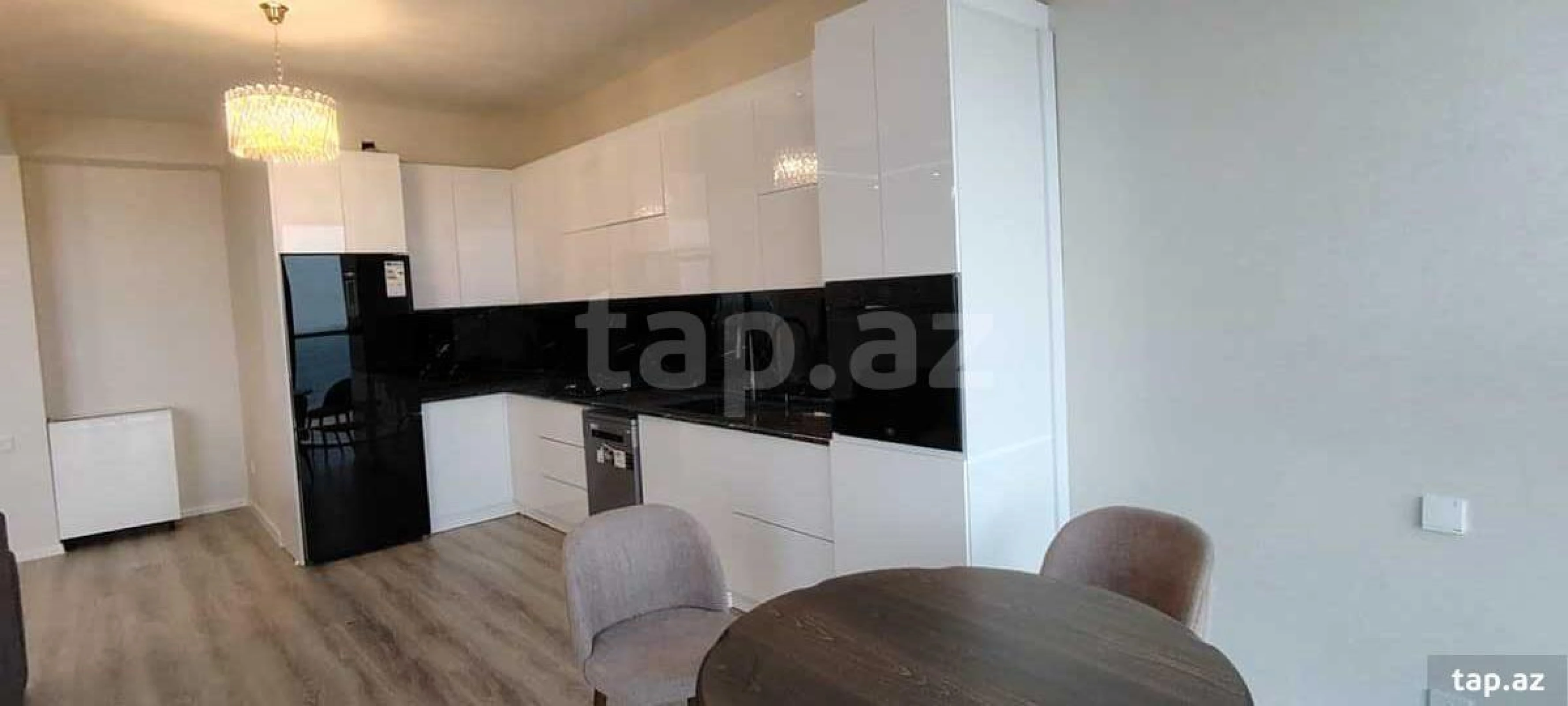 Kirayə verilir 2 otaqlı yeni tikili 95 m²