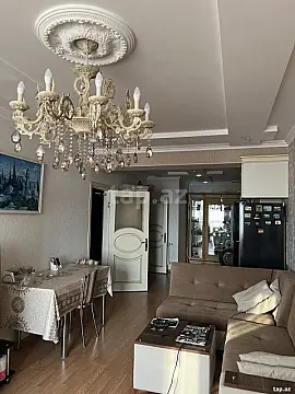Satılır 3 otaqlı yeni tikili 75 m²