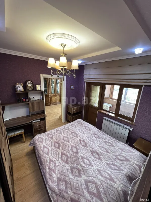 Satılır 3 otaqlı yeni tikili 75 m²