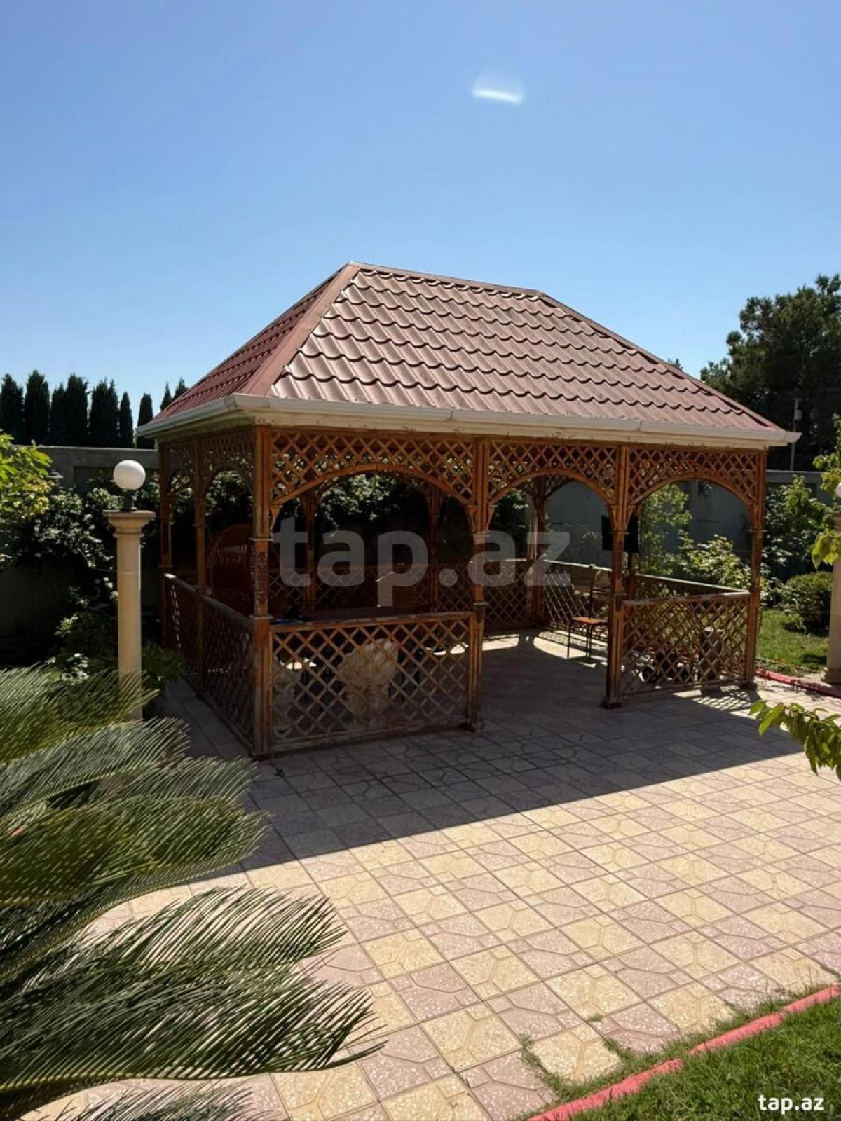 Satılır 6 otaqlı həyət evi