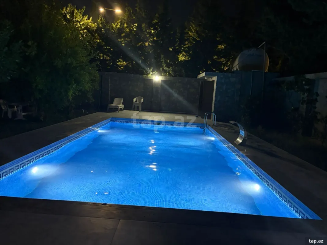 Satılır 6 otaqlı həyət evi