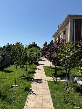 Satılır 6 otaqlı həyət evi