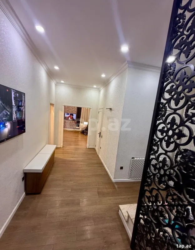 Satılır 4 otaqlı həyət evi