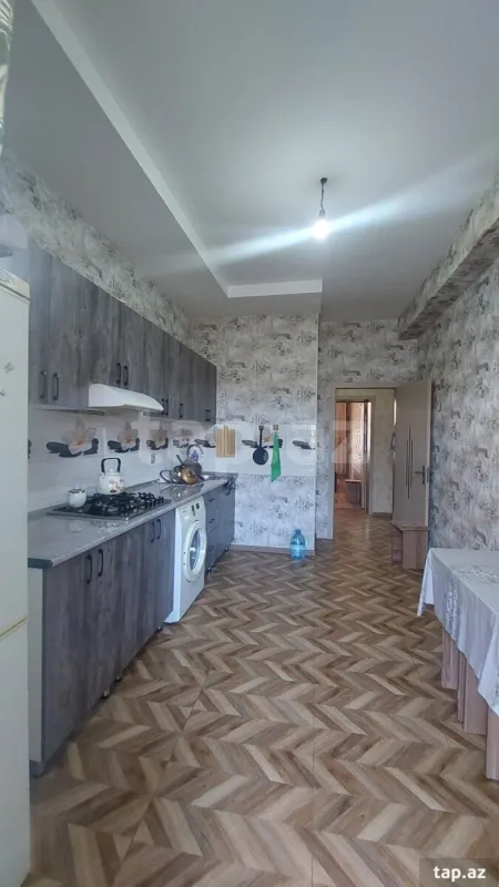 Satılır 2 otaqlı yeni tikili 75.5 m²