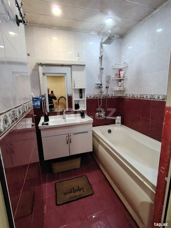 Satılır 4 otaqlı mənzil 96 m²