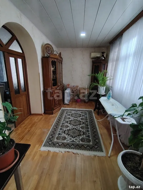 Satılır 4 otaqlı mənzil 96 m²