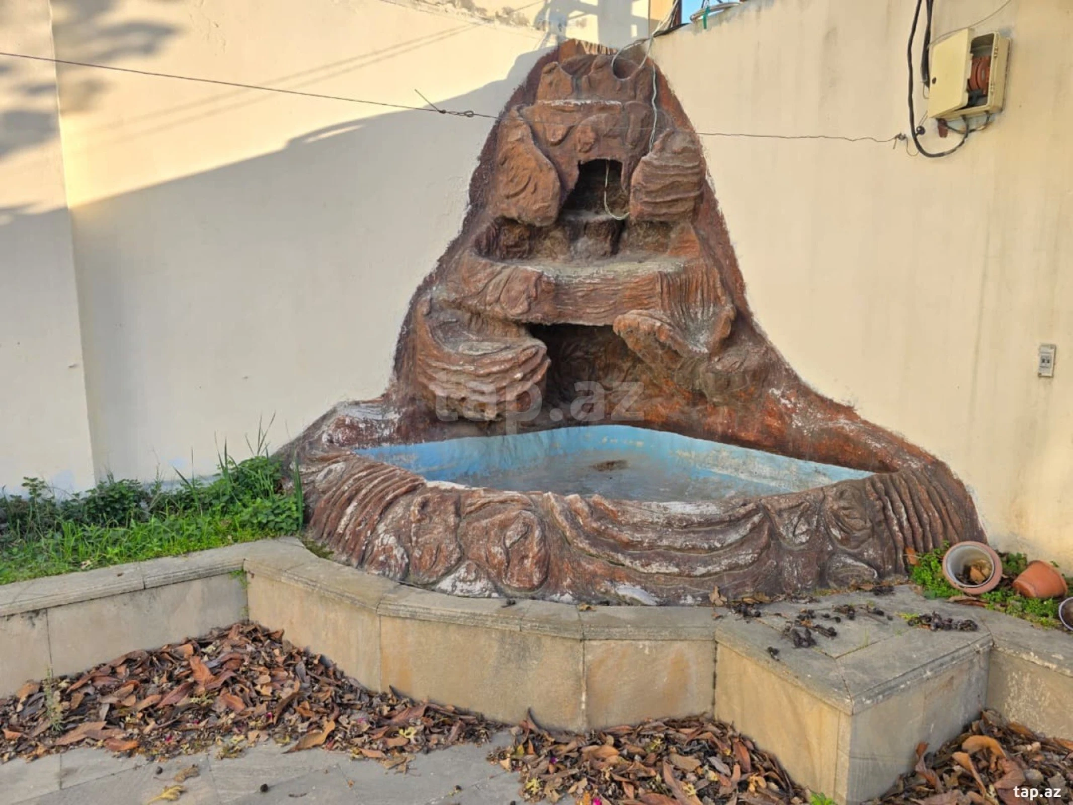 Satılır 6 otaqlı həyət evi 450 m²