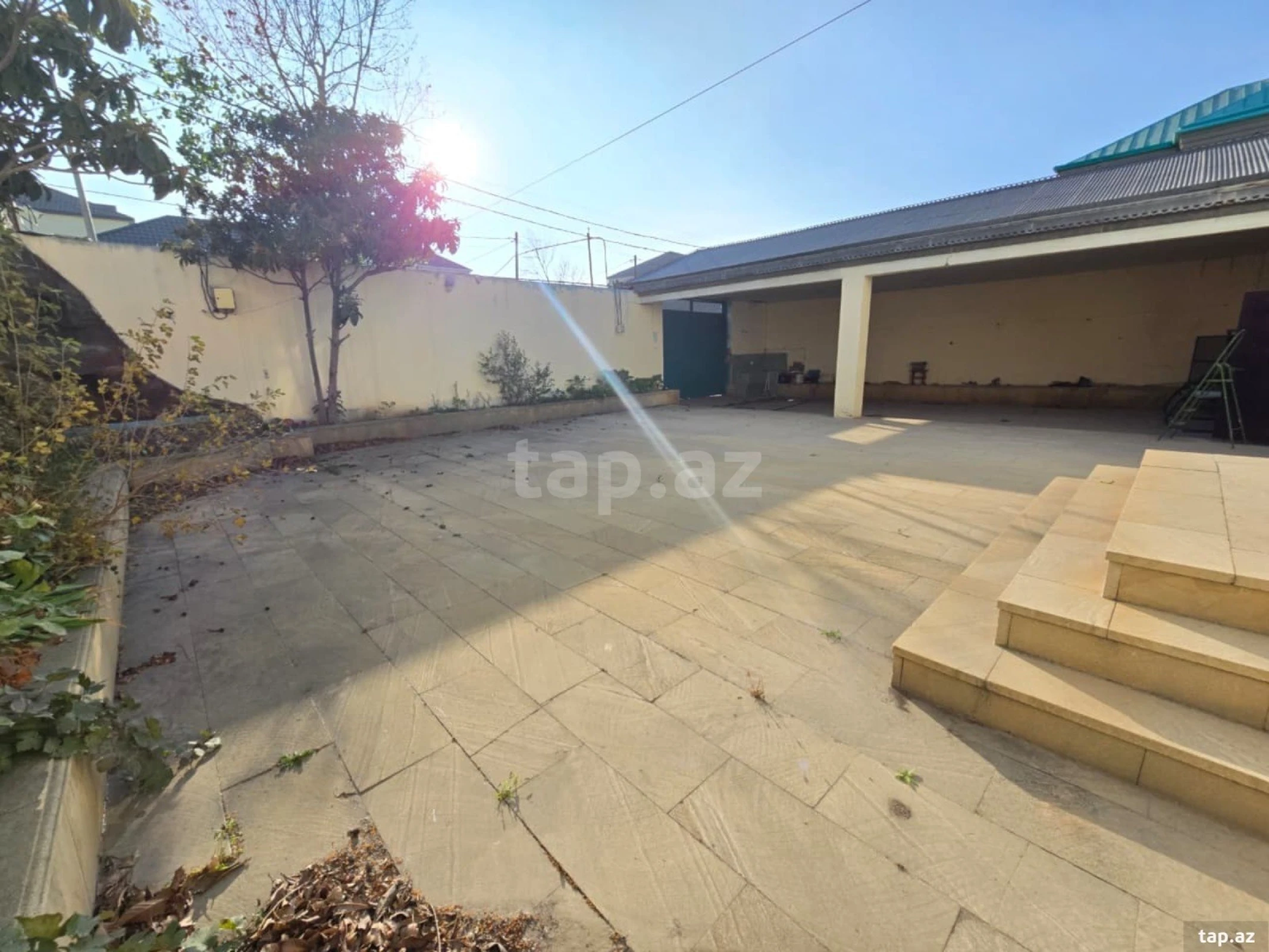 Satılır 6 otaqlı həyət evi 450 m²