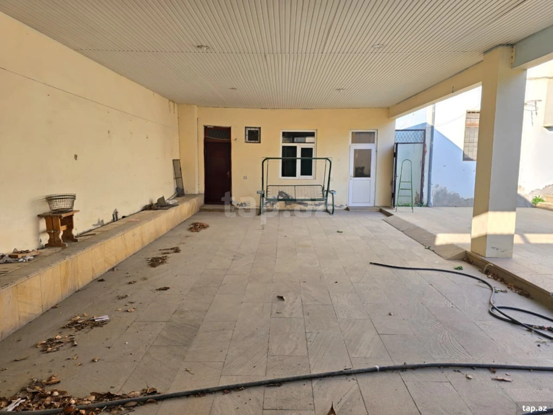 Satılır 6 otaqlı həyət evi 450 m²