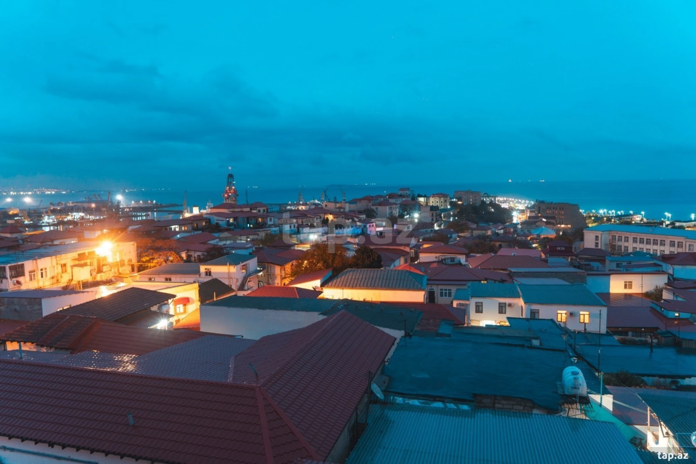 Kirayə verilir 6 otaqlı həyət evi