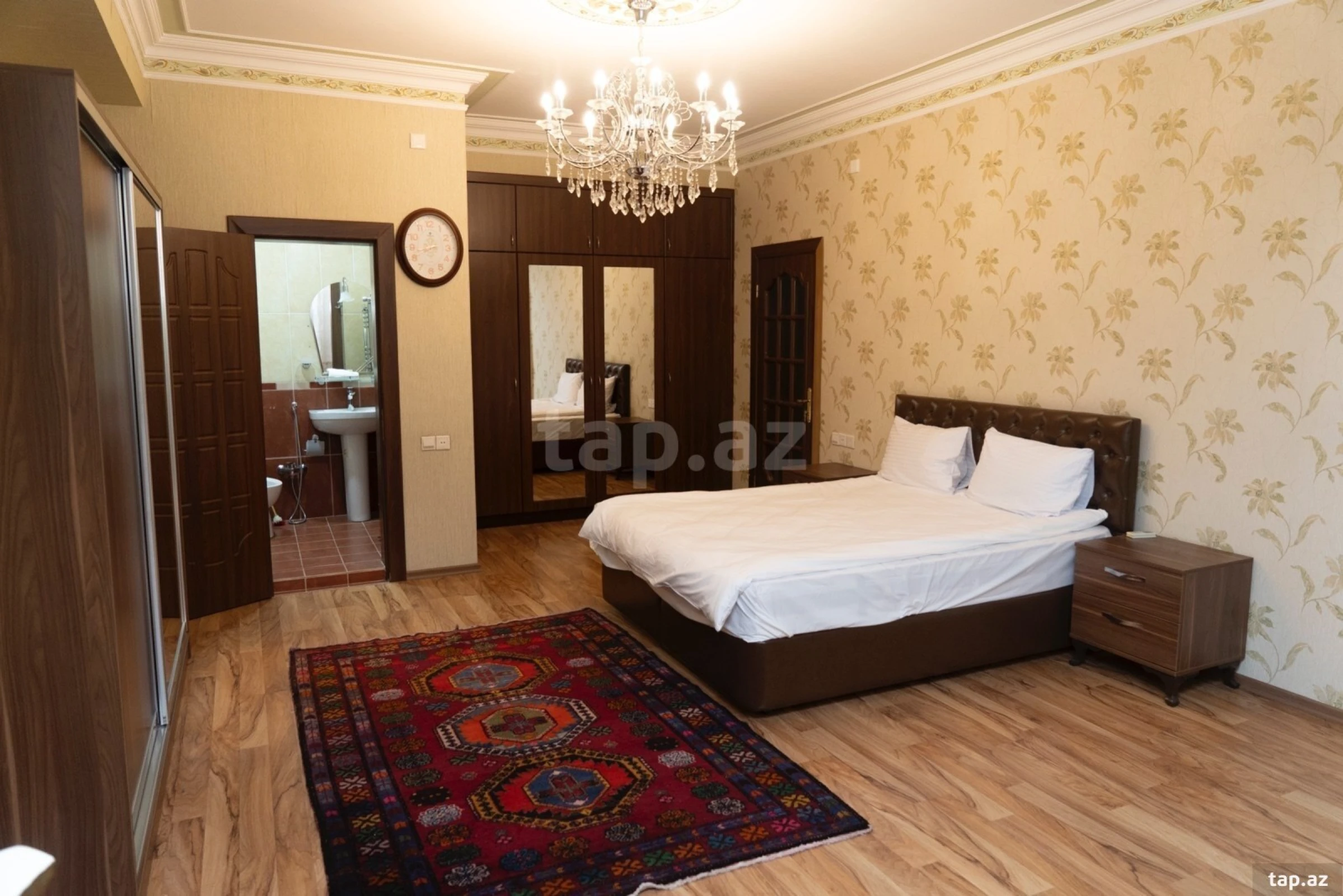 Kirayə verilir 6 otaqlı həyət evi