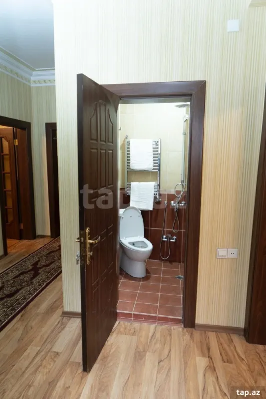 Kirayə verilir 6 otaqlı həyət evi