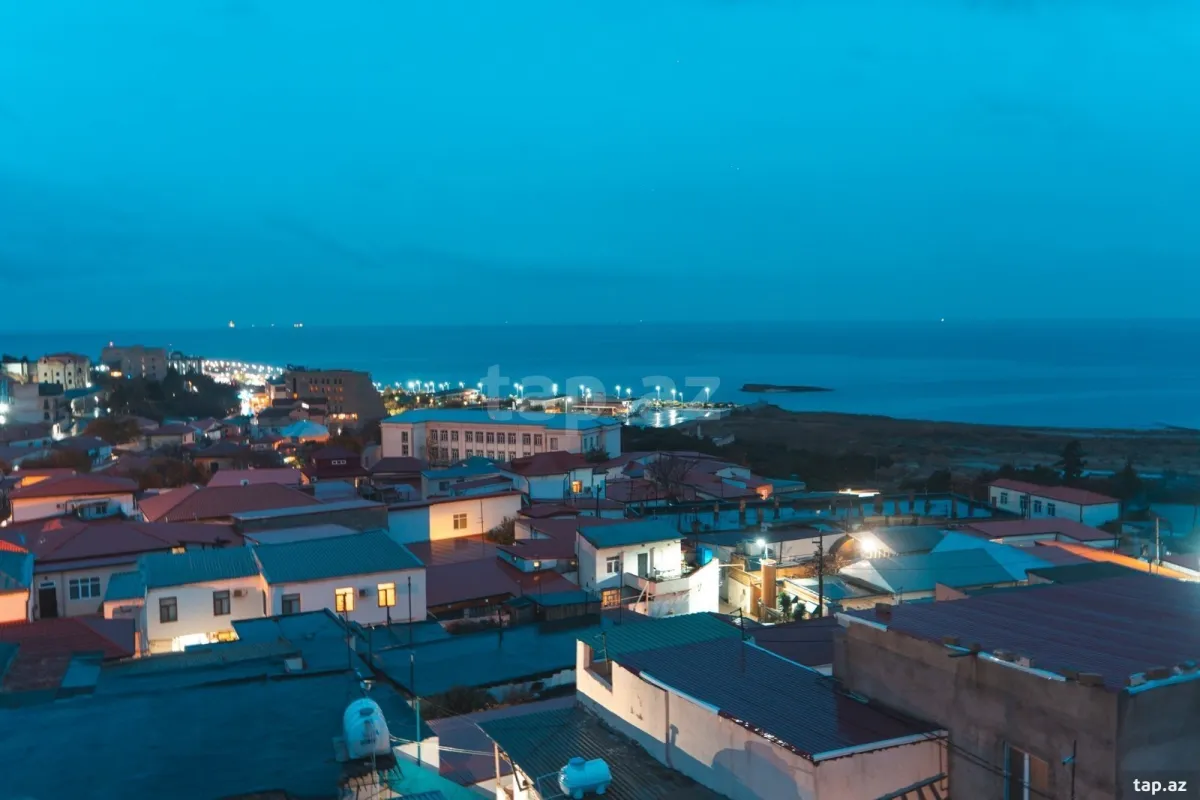 Kirayə verilir 6 otaqlı həyət evi