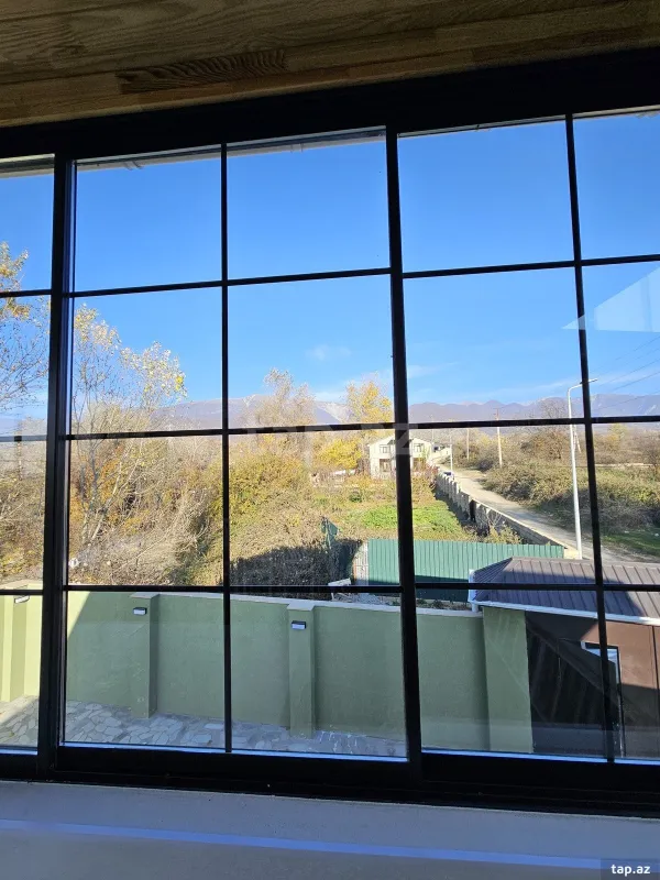 Kirayə verilir 3 otaqlı həyət evi