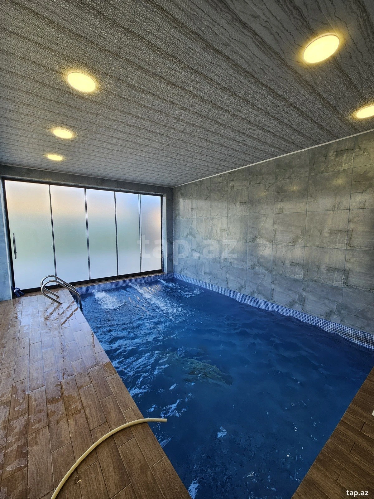 Kirayə verilir 3 otaqlı həyət evi