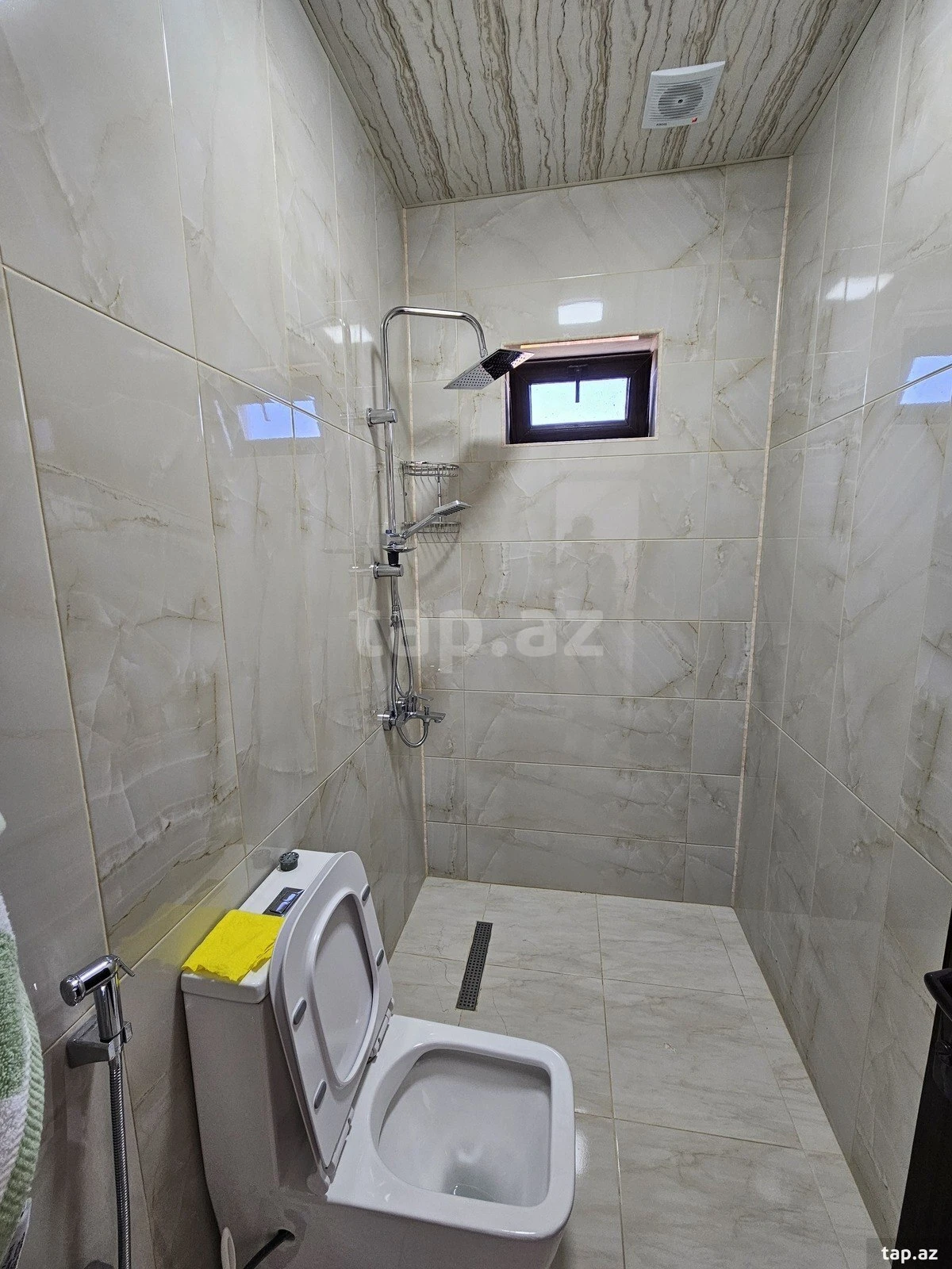 Kirayə verilir 3 otaqlı həyət evi