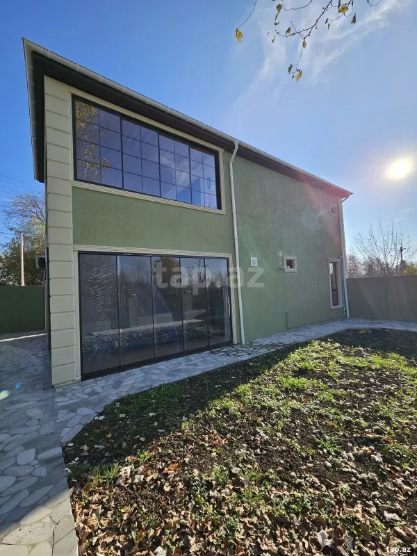 Kirayə verilir 3 otaqlı həyət evi