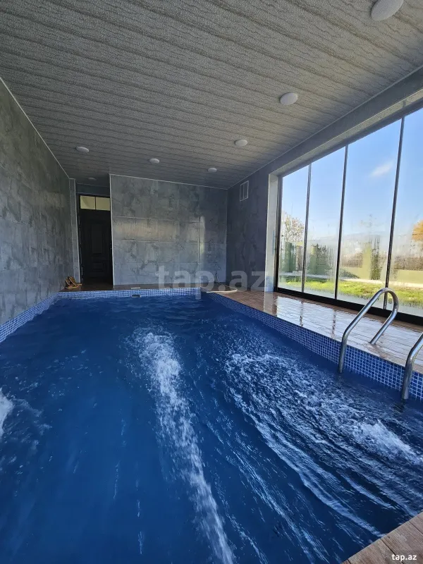 Kirayə verilir 3 otaqlı həyət evi