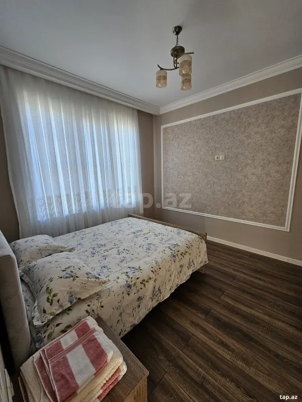 Kirayə verilir 3 otaqlı həyət evi