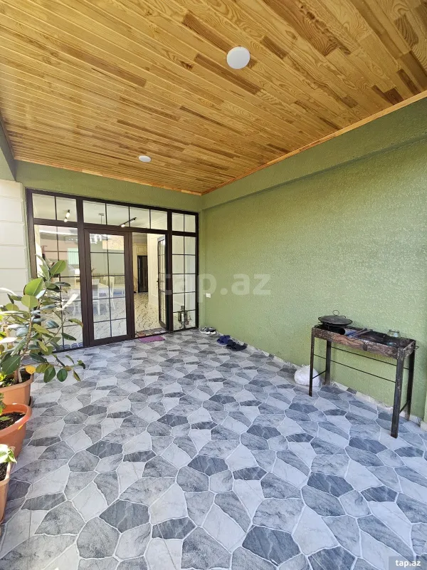 Kirayə verilir 3 otaqlı həyət evi