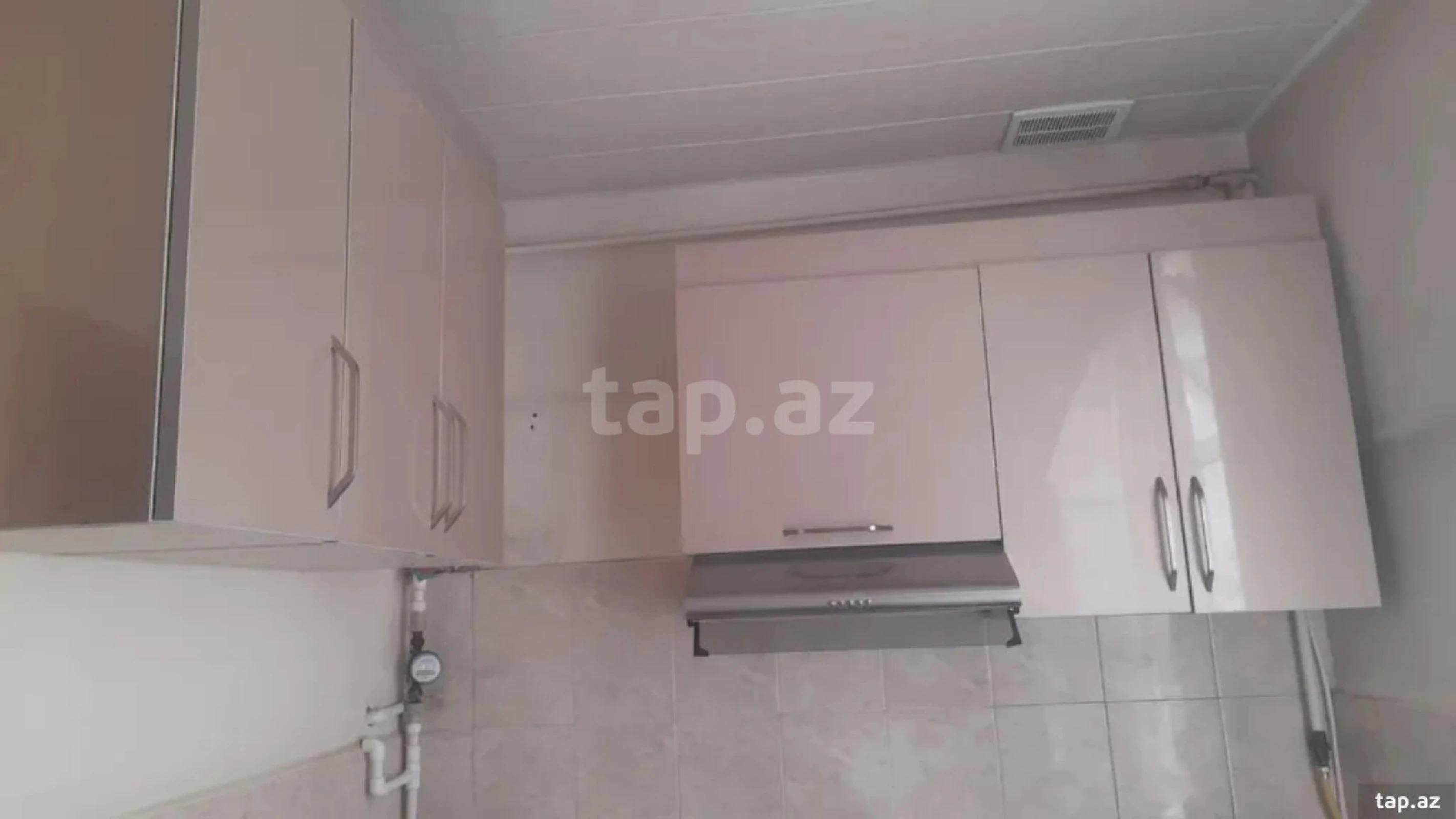 Kirayə verilir 1 otaqlı mənzil 60 m²